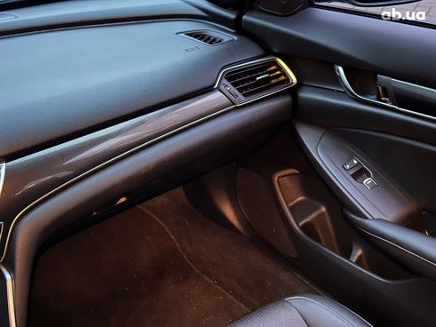 Honda Accord 2022 серый - фото 17