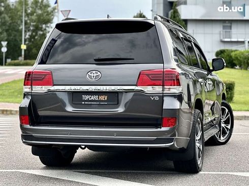 Toyota Land Cruiser 2020 - фото 13