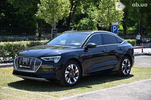 Audi E-Tron 2020 - фото 2