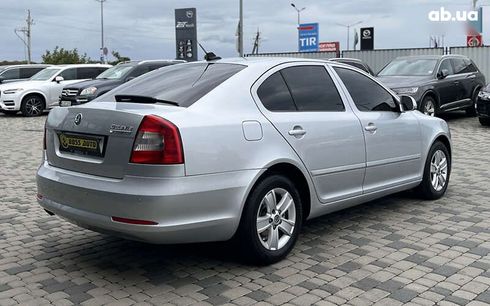 Skoda Octavia 2010 - фото 7