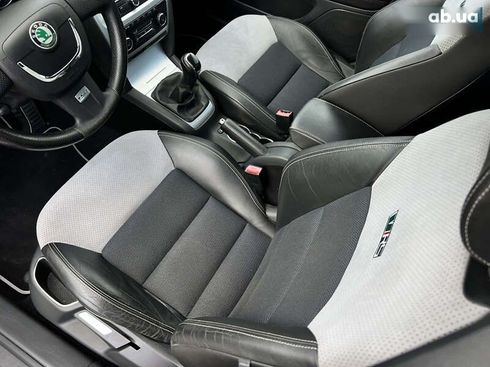 Skoda Octavia 2012 - фото 28