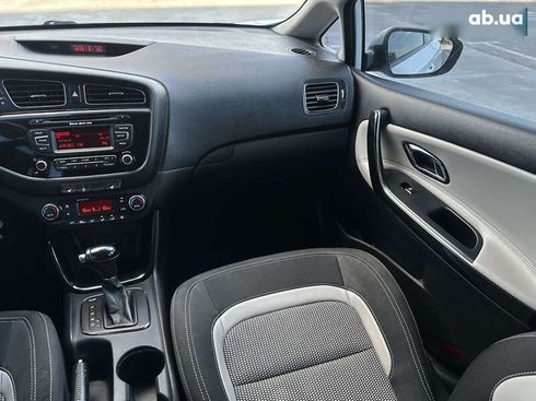 Kia Cee'd 2013 - фото 25