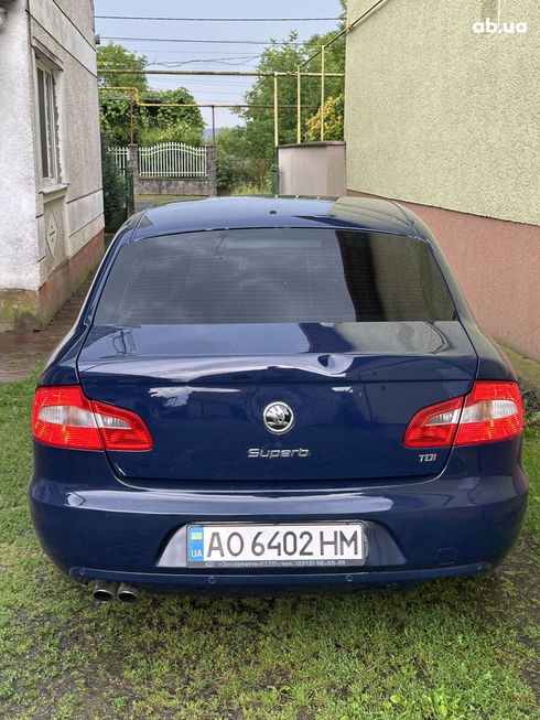 Skoda Superb 2012 синий - фото 6