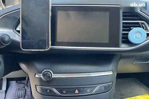 Peugeot 308 2017 - фото 16