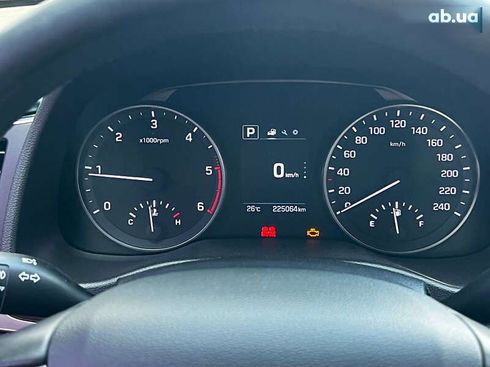 Hyundai Avante 2016 - фото 12