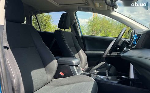 Toyota RAV4 2017 - фото 9