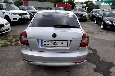 Skoda Octavia 2011 - фото 8