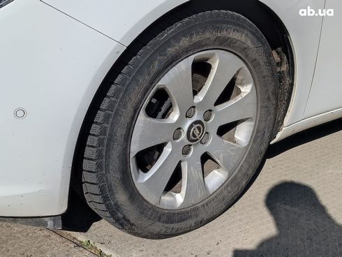 Opel Insignia 2010 бежевый - фото 5