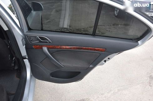 Skoda Octavia 2011 - фото 22