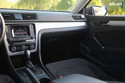 Volkswagen Passat 2018 - фото 13