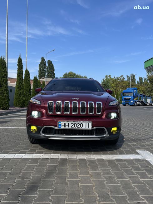 Jeep Cherokee 2015 красный - фото 13