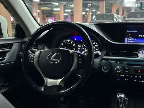 Lexus ES 2015 - фото 21