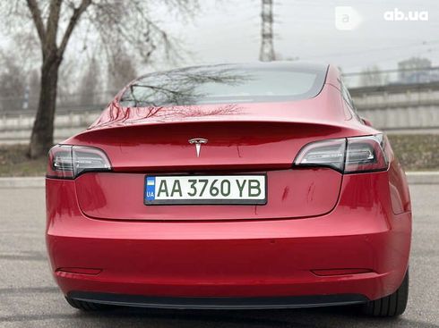 Tesla Model 3 2022 - фото 6