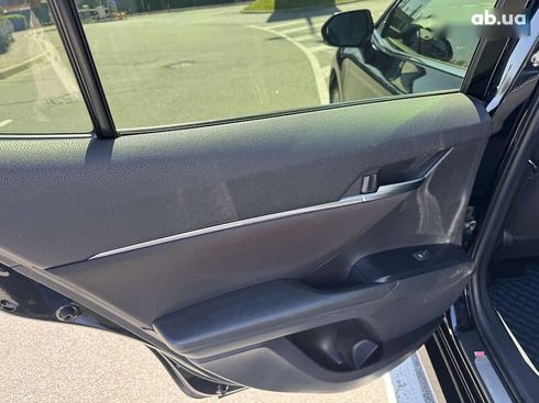 Toyota Camry 2020 - фото 21
