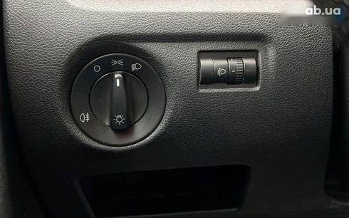 Skoda Fabia 2010 - фото 19
