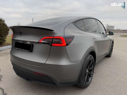 Tesla Model Y 2022 - фото 17