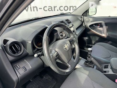 Toyota RAV4 2011 - фото 15