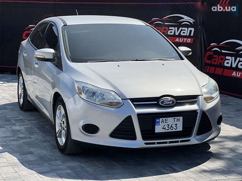 Ford Focus 2012 - фото 4