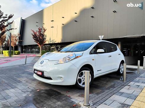 Nissan Leaf 2014 - фото 9
