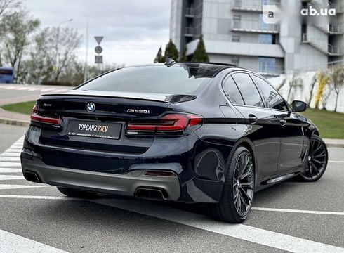 BMW 5 серия 2018 - фото 18