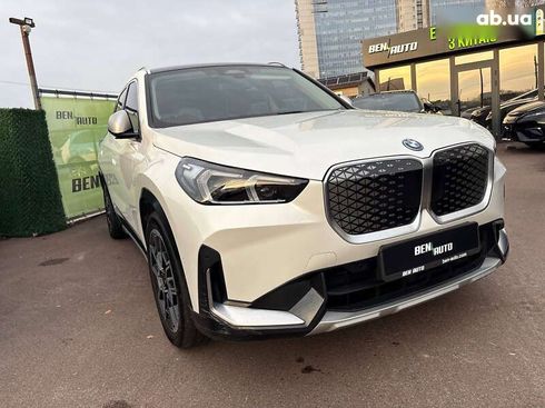 BMW iX1 2023 - фото 4