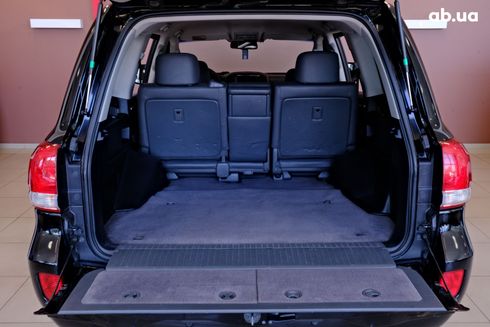 Toyota Land Cruiser 2011 черный - фото 9