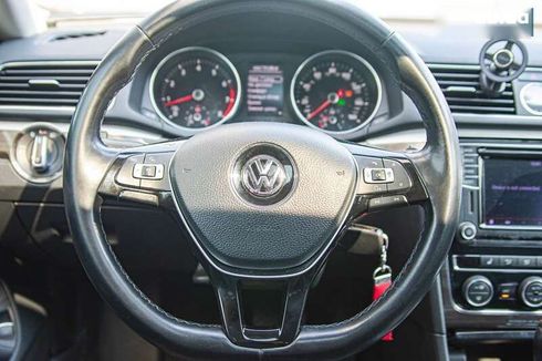 Volkswagen Passat 2016 - фото 25