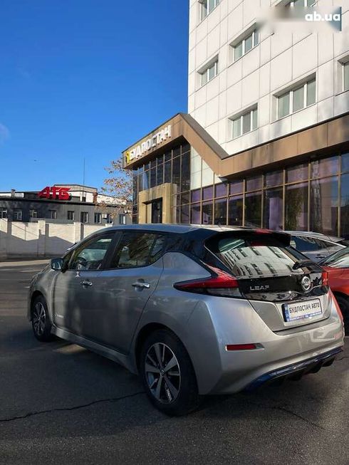 Nissan Leaf 2019 - фото 11