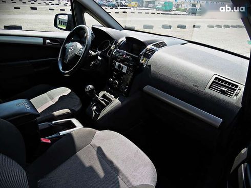 Opel Zafira 2010 - фото 16