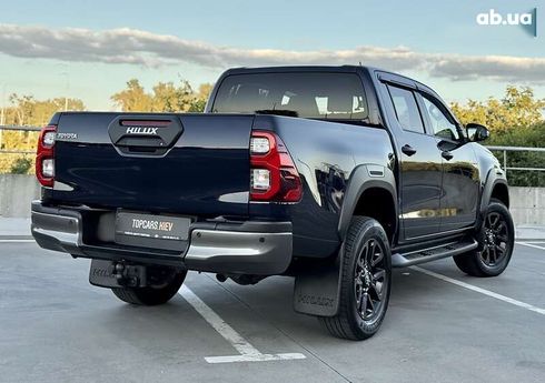 Toyota Hilux 2022 - фото 14