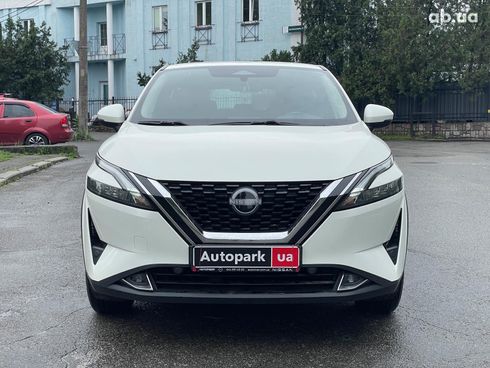 Nissan Qashqai 2022 белый - фото 2