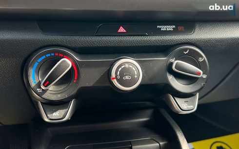 Kia Rio 2018 - фото 12
