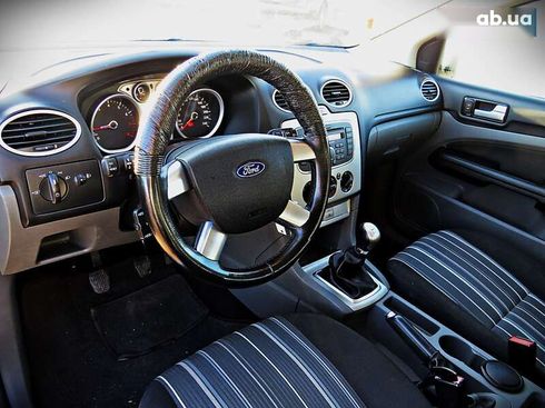 Ford Focus 2010 - фото 5