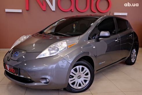 Nissan Leaf 2015 серый - фото 2