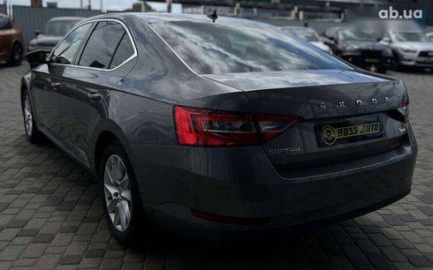 Skoda Superb 2023 - фото 5