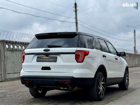 Ford Explorer 2017 - фото 6