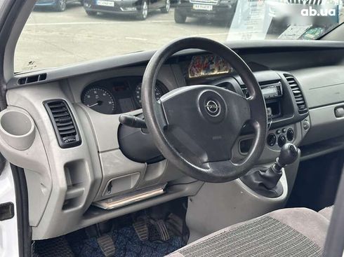 Opel Vivaro 2007 - фото 13
