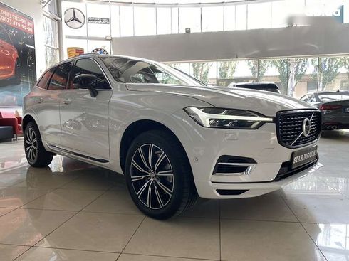 Volvo XC60 2020 - фото 11