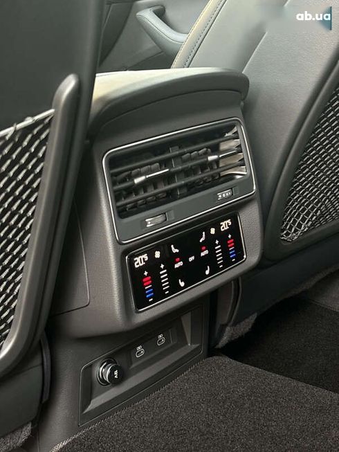 Audi Q8 2023 - фото 30
