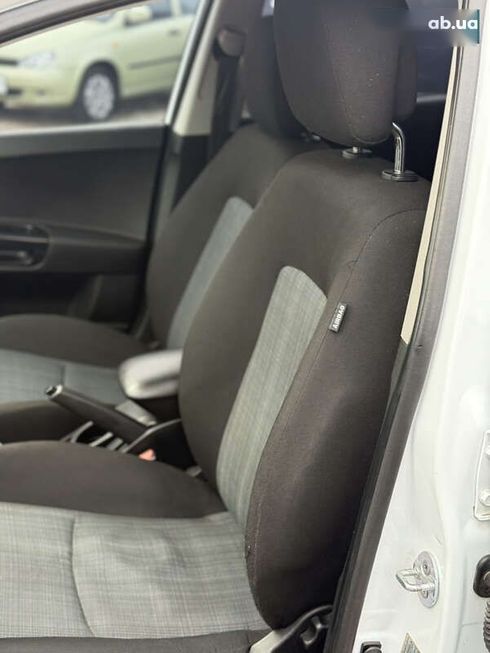 Kia Cee'd 2010 - фото 9