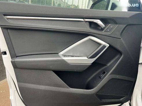 Audi Q3 2021 - фото 16