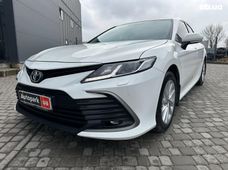 Продаж вживаних Toyota Camry у Львові - купити на Автобазарі