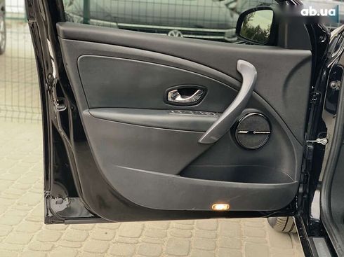 Renault Megane 2015 - фото 26