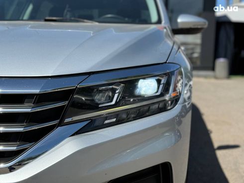 Volkswagen Passat 2021 серый - фото 11