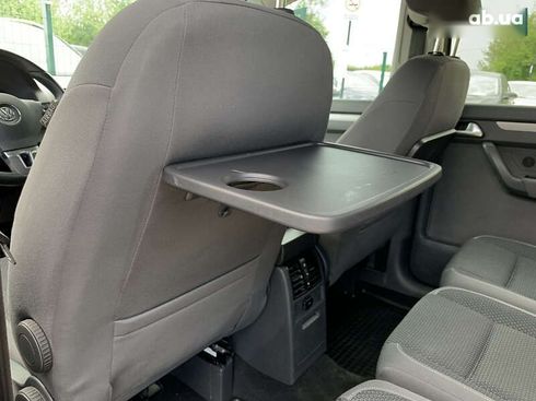 Volkswagen Touran 2011 - фото 28