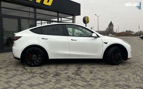 Tesla Model Y 2023 - фото 8