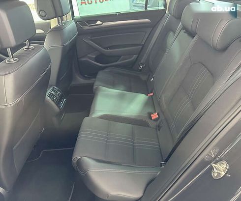 Volkswagen passat alltrack 2019 - фото 12