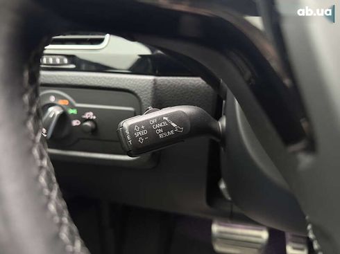 Volkswagen Touareg 2015 - фото 18