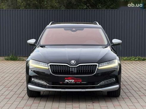 Skoda Superb 2020 - фото 9
