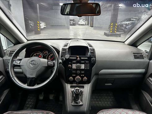 Opel Zafira 2010 - фото 11